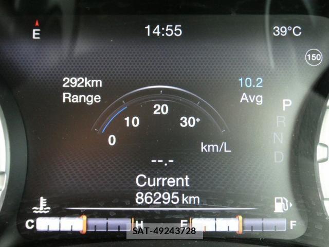 Jeep RENEGADE 2018-01 8314912-17