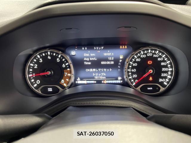 Jeep RENEGADE 2021-07 8314905-23