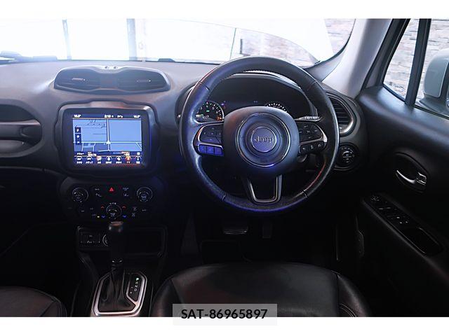 Jeep RENEGADE 2018-10 8314908-13