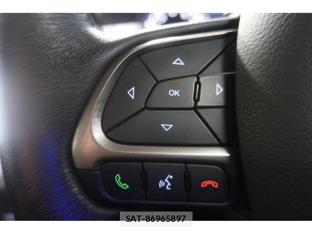 Jeep RENEGADE 2018-10 8314908-15