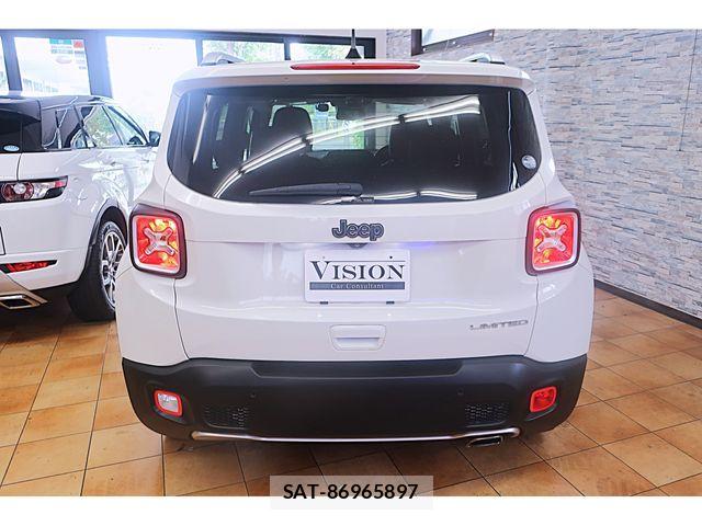 Jeep RENEGADE 2018-10 8314908-6