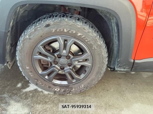 Jeep RENEGADE 2020-08 8314910-6