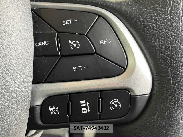 Jeep RENEGADE 2023-09 8336309-14