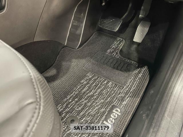 Jeep RENEGADE 1996-03 8354741-14