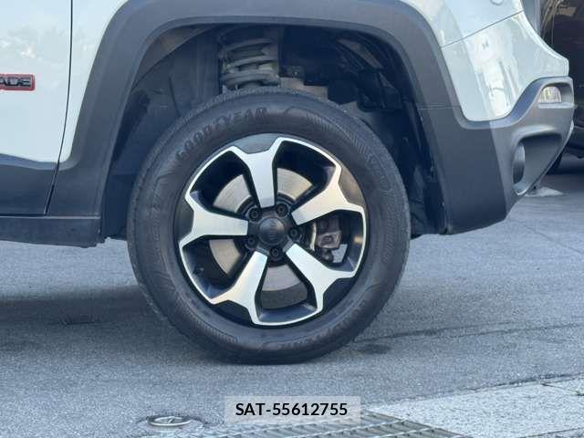 Jeep RENEGADE 2022-04 8366440-16