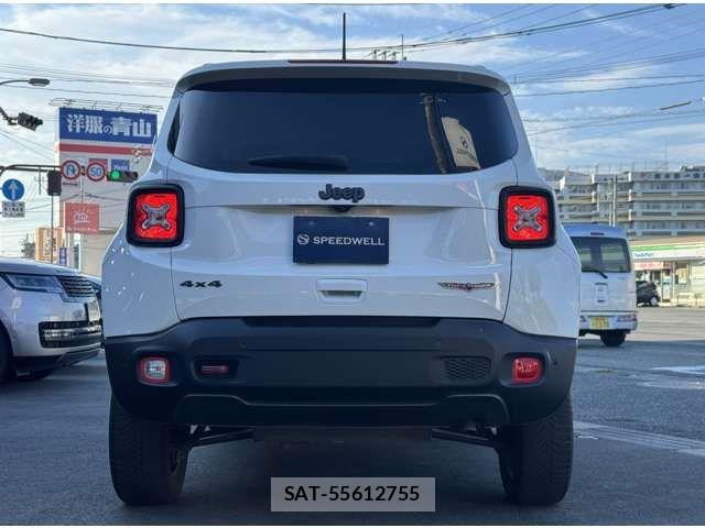 Jeep RENEGADE 2022-04 8366440-2