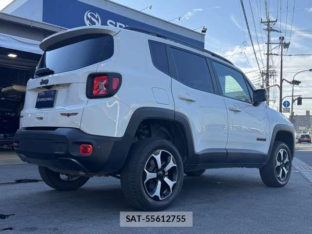 Jeep RENEGADE 2022-04 8366440-8