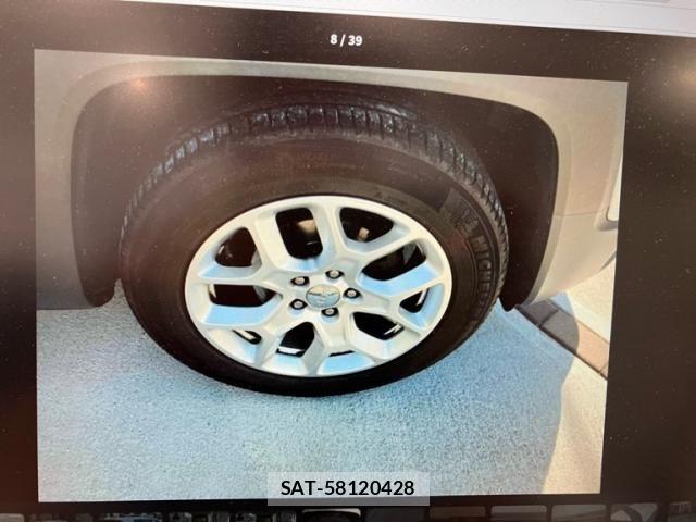 Jeep RENEGADE 2017-12 8366441-3