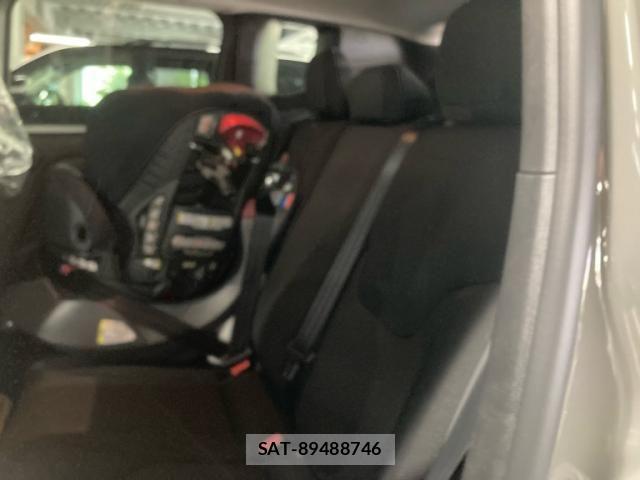 Jeep RENEGADE 2019-08 8366443-14