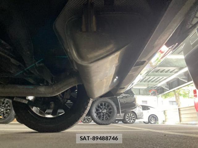 Jeep RENEGADE 2019-08 8366443-16