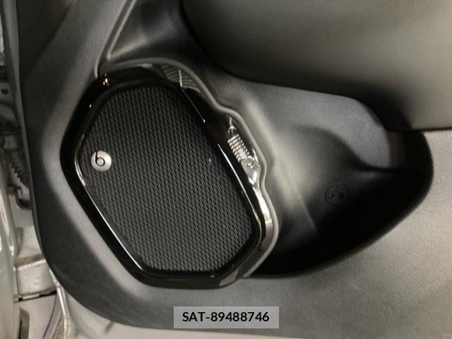 Jeep RENEGADE 2019-08 8366443-20