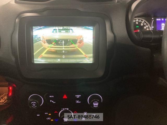 Jeep RENEGADE 2019-08 8366443-25