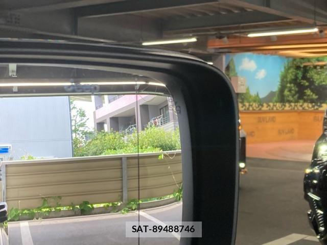 Jeep RENEGADE 2019-08 8366443-28