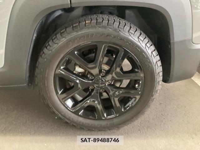Jeep RENEGADE 2019-08 8366443-6