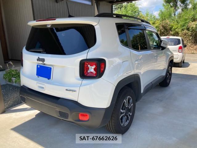 Jeep RENEGADE 2019-05 8412988-4