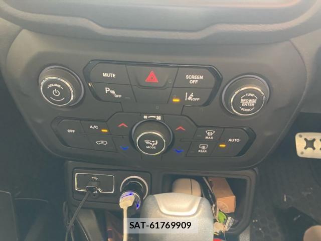Jeep RENEGADE 2024-02 8412987-14