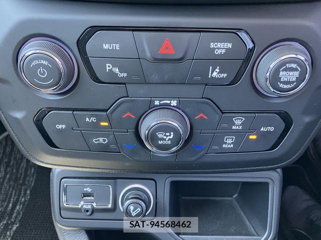 Jeep RENEGADE 2023-08 8412990-19