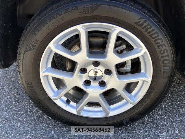 Jeep RENEGADE 2023-08 8412990-27