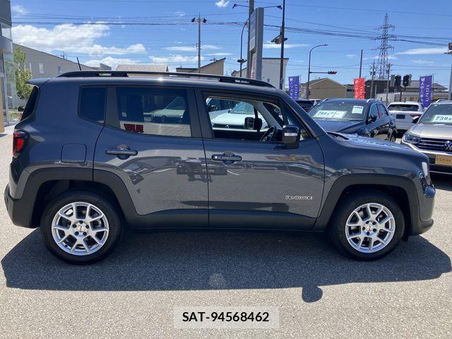 Jeep RENEGADE 2023-08 8412990-5
