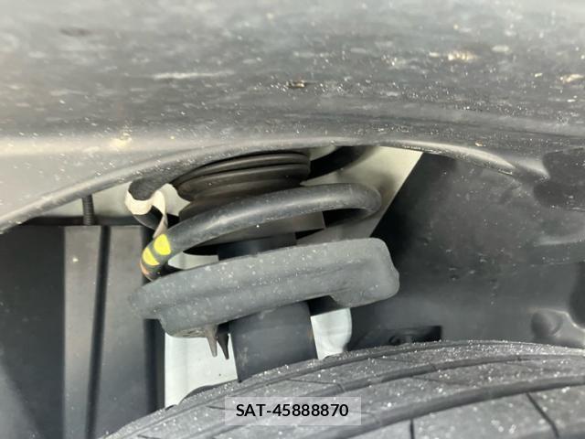 Jeep RENEGADE 2022-07 8412989-9