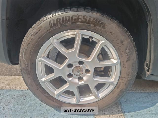 Jeep RENEGADE 2021-11 8438240-11