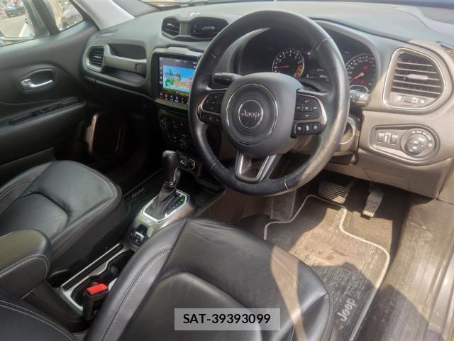 Jeep RENEGADE 2021-11 8438240-17