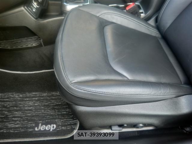 Jeep RENEGADE 2021-11 8438240-24