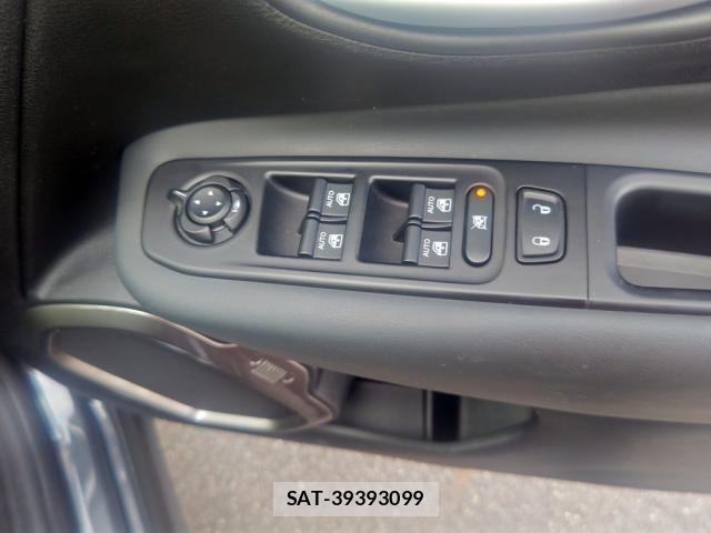 Jeep RENEGADE 2021-11 8438240-27