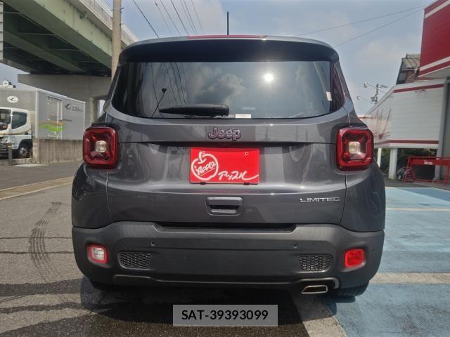Jeep RENEGADE 2021-11 8438240-6