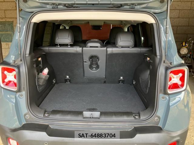 Jeep RENEGADE 2016-08 8485529-12