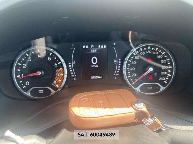 Jeep RENEGADE 2021-10 8525309-17