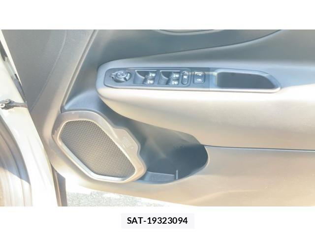 Jeep RENEGADE 2023-09 8525306-11