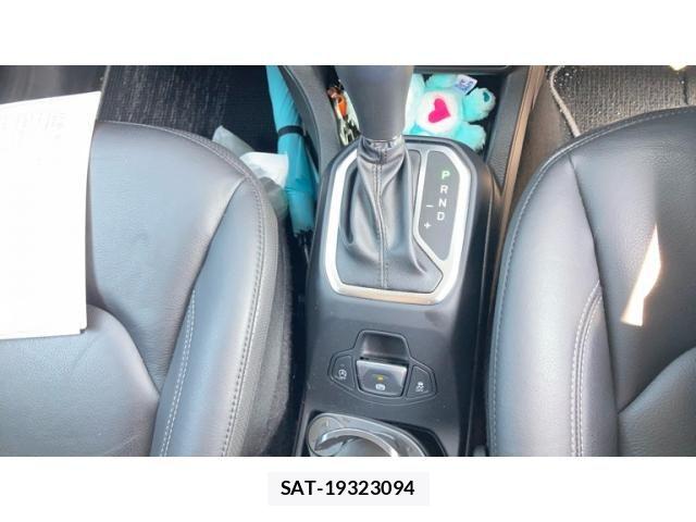 Jeep RENEGADE 2023-09 8525306-15