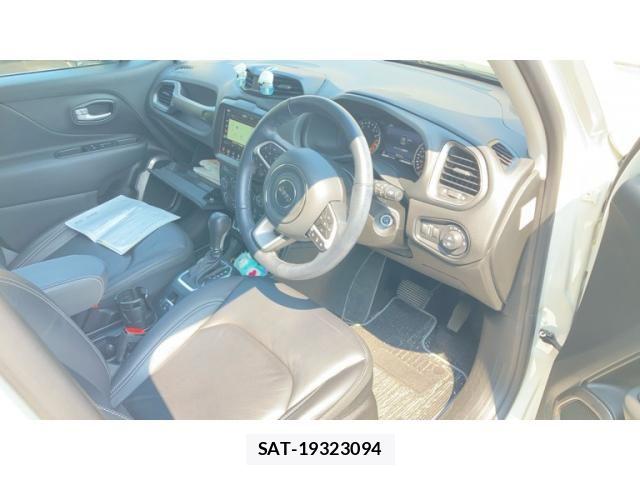 Jeep RENEGADE 2023-09 8525306-7