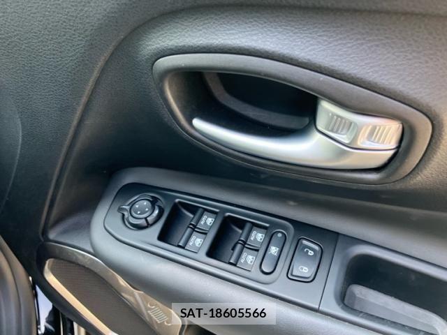 Jeep RENEGADE 2020-09 8562236-13
