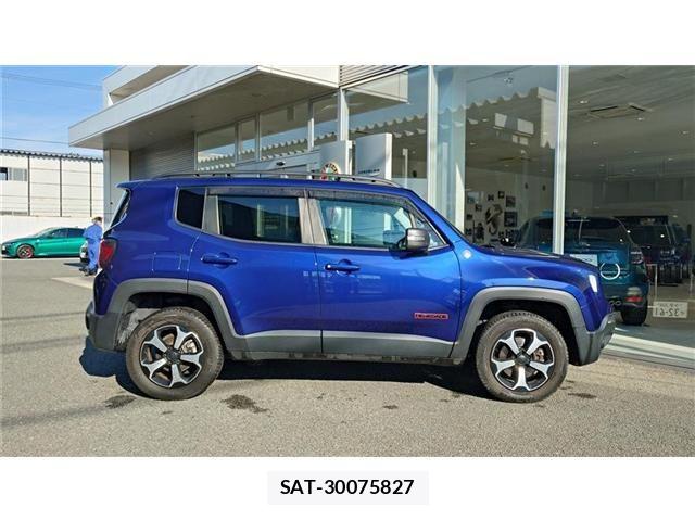 Jeep RENEGADE 2021-07 8627231-3