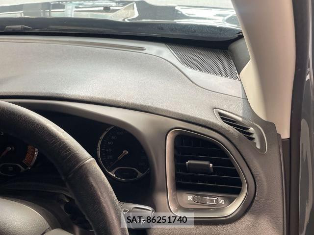 Jeep RENEGADE 2019-03 8659598-12