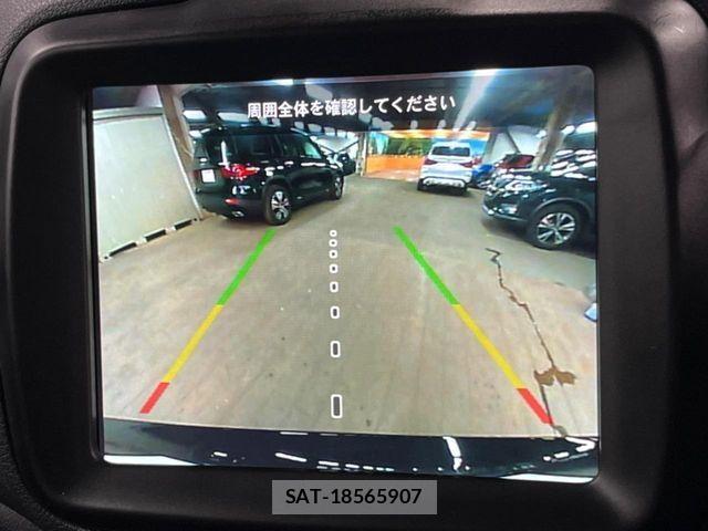 Jeep RENEGADE 2023-09 8666300-4