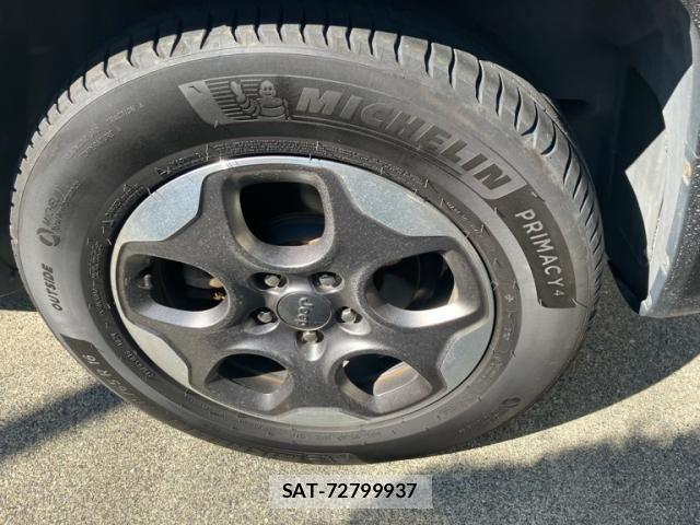 Jeep RENEGADE 2016-10 8742919-7