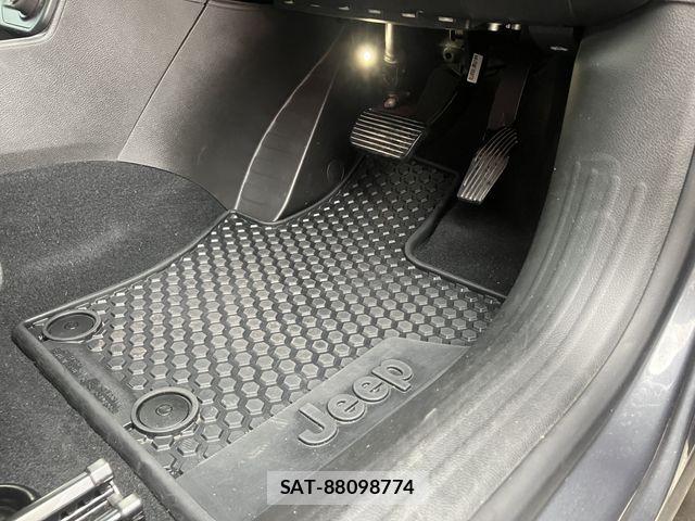 Jeep RENEGADE 2022-05 8742933-13