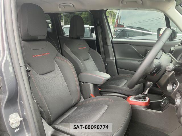 Jeep RENEGADE 2022-05 8742933-5