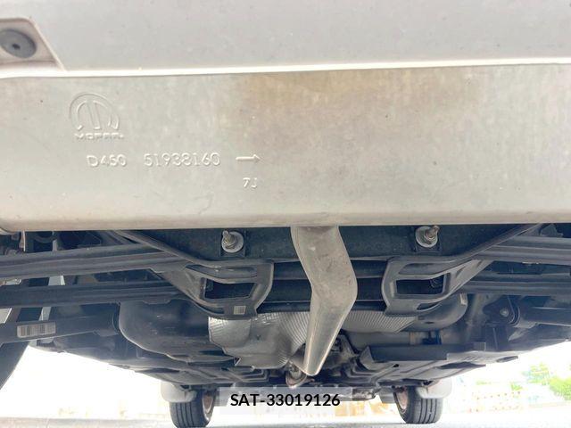 Jeep RENEGADE 2018-02 8796271-19