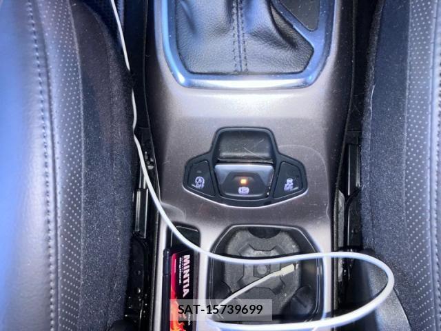 Jeep RENEGADE 2021-10 8829602-21