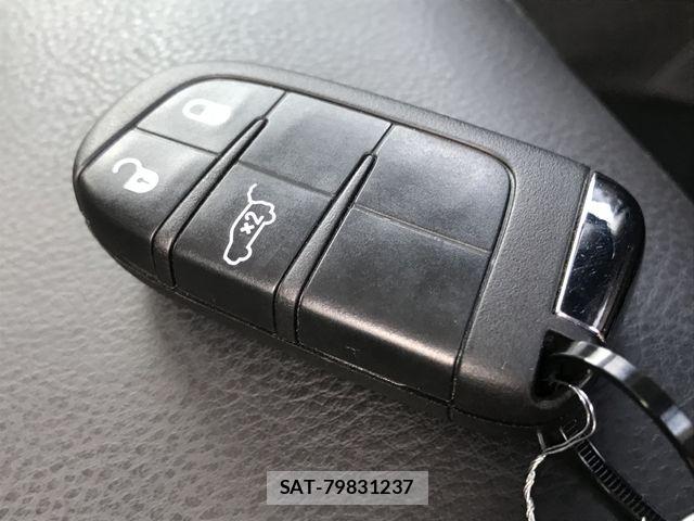 Jeep RENEGADE 2022-03 8829609-26