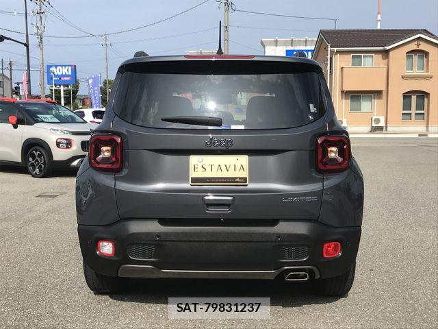 Jeep RENEGADE 2022-03 8829609-6