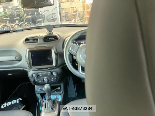 Jeep RENEGADE 2023-06 8829601-9