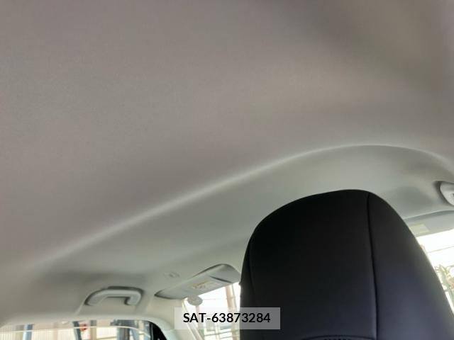 Jeep RENEGADE 2023-06 8829601-10