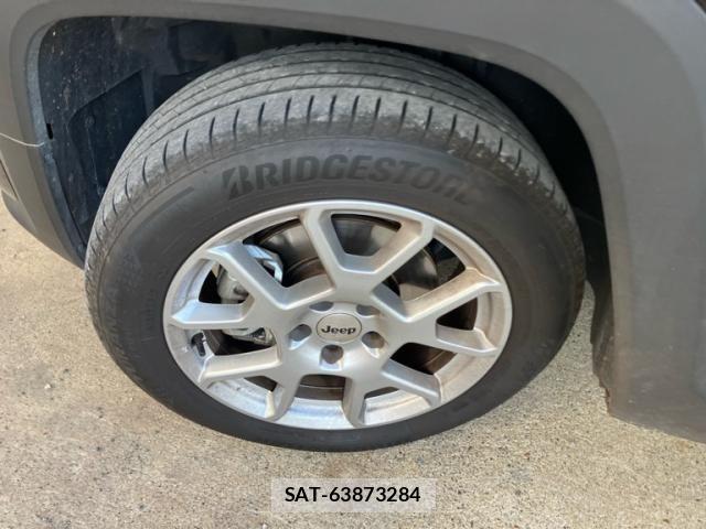 Jeep RENEGADE 2023-06 8829601-5