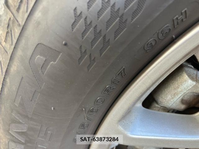 Jeep RENEGADE 2023-06 8829601-6