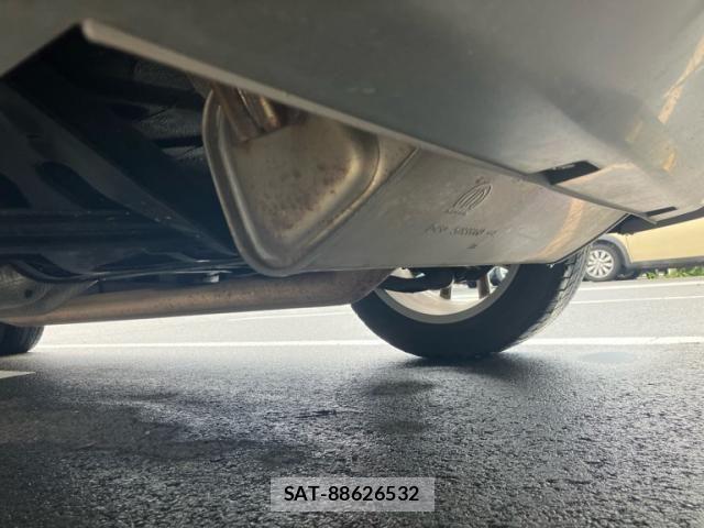 Jeep RENEGADE 2019-05 8829614-9